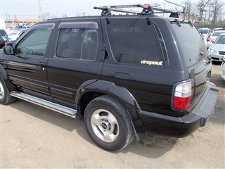 Стекло собачника Nissan Terrano Regulus Владивосток