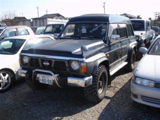 Крыло Nissan Safari Владивосток