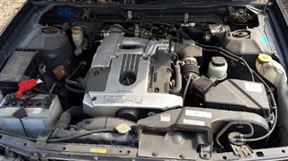 Рамка радиатора Nissan Laurel Владивосток