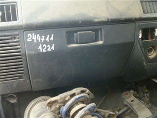Крышка бардачка Subaru Justy Иркутск