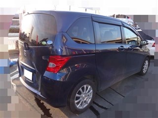 Дверь Honda Freed Владивосток