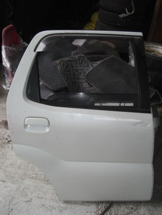 Дверь Suzuki Swift Владивосток
