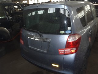 Стоп-сигнал Toyota Ractis Владивосток