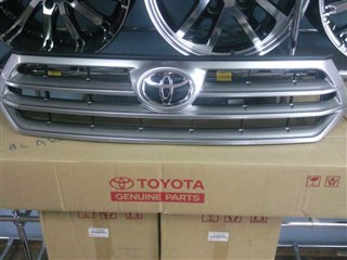 Решетка радиатора Toyota Highlander Владивосток