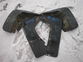 Брызговик Toyota Hiace Van Красноярск