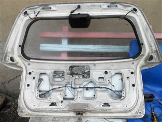 Дверь задняя Toyota Caldina Van Кемерово