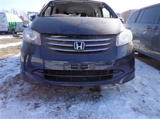 Вакуумник Honda Freed Владивосток